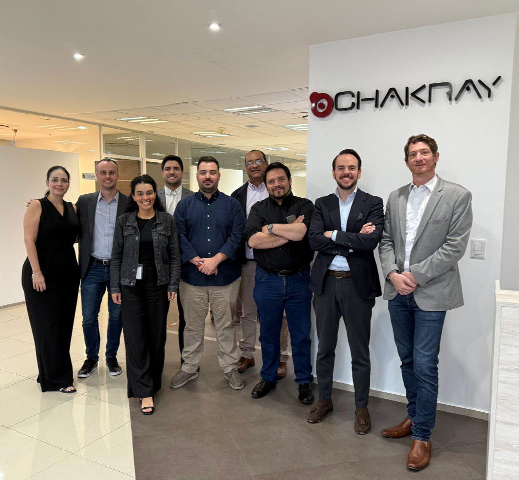 Lideres en Latam de Chakray y WSO2, reunidos en las oficinas de Chakray México